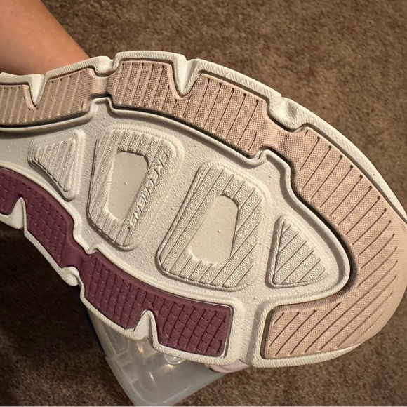 Skechers D’Lux Walker 2.0 - Picture 5 of 7